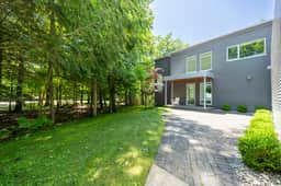 Old Mission Peninsula Luxury on West Bay