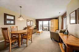 Valleyview Swing & Stay