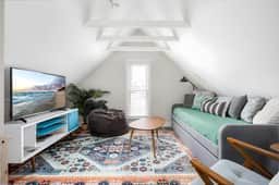 Modern Duplex | Downtown | AC | Walkable |