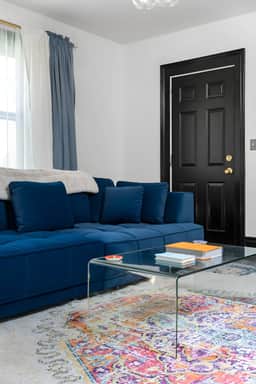 Vintage Vibes Duplex | Downtown | Beach | AC |