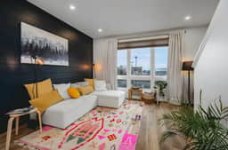 Loft on Gillis | AC | Downtown | Beach | Rooftop
