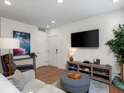 Cozy Capri Condo · Cozy Capri Condo: Charming 1BR 1BA Downtown!