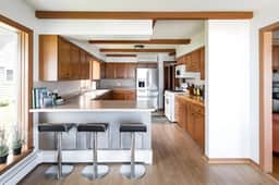 Sixties Shore House · Sandy Beachfront House on Grand Traverse B