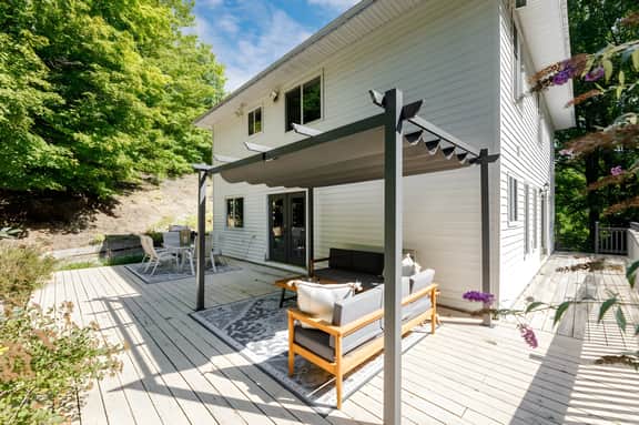 Vineyard Haven | AC | Jacuzzi | Sauna | Private |