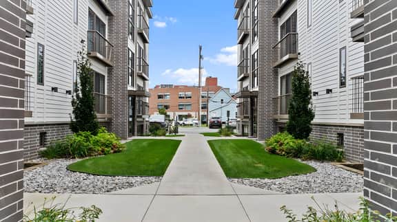 Cozy Capri Condo · Cozy Capri Condo: Charming 1BR 1BA Downtown!