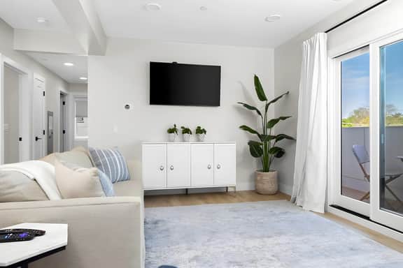 Randolph #204 · Randolph Street Retreat
