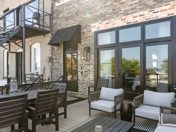 Luxury TC Loft: Historic Condo!